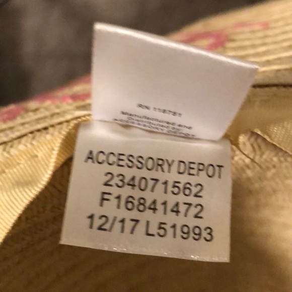 Gorgeous Floppy “Hello Sunshine” Hat - Picture 6 of 6